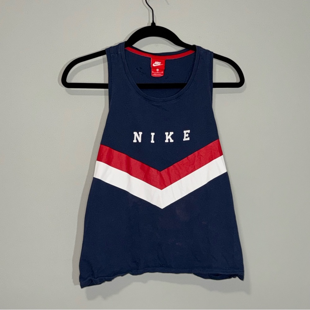 Nike Womens XL Tank Top Navy Blue Red White Chevron Stripe Racerback Cropped